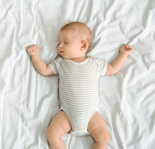 accompagner les nuits de son bébé - Mustela France - 1
