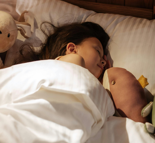 enfant qui dort - Mustela France - 1