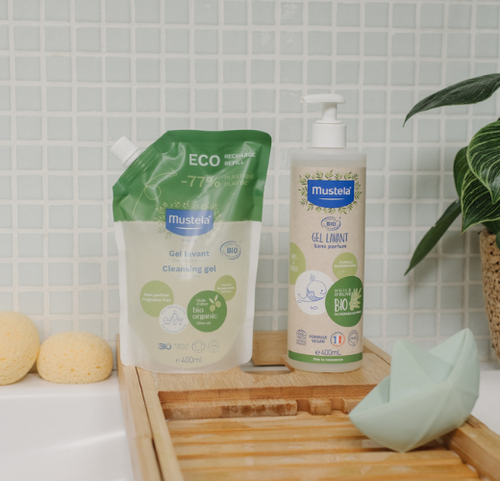 éco-recharge gel lavant certifié BIO - Mustela France - 1
