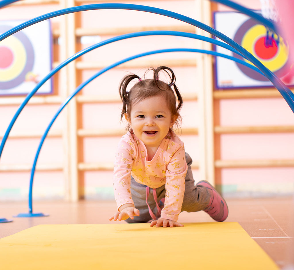 Baby Gym à la maison : Exercices pour lui apprendre à bien sauter