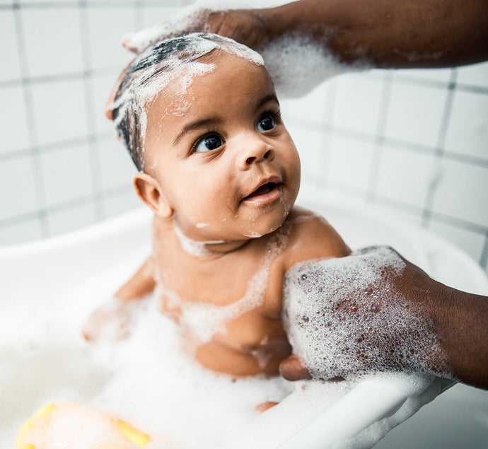 Coffret cadeau Mustela Baby Bath Time - Essentiels pour les soins de la  peau de bébé avec avocat naturel - Contient la lotion pour le corps Hydra  Bebe 10,14 fl. oz. 