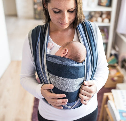 différentes façons de pratiquer le portage bébé - Mustela France - 1