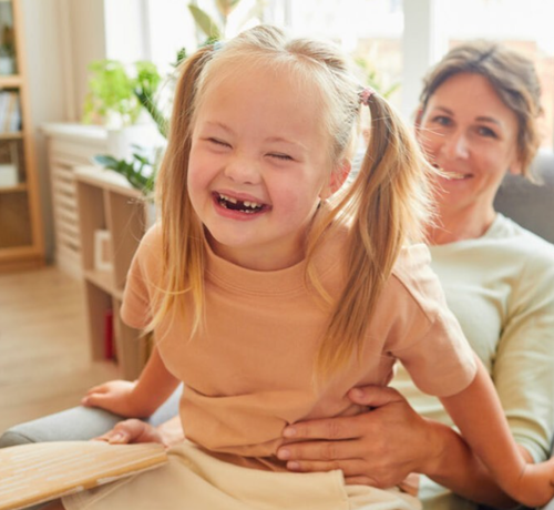 Projets ulule mustela parentalité babysitting enfant handicapé - Mustela France - 1