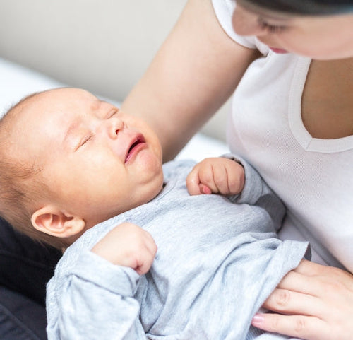 reconnaître et apaiser les coliques du nouveau-né - Mustela France - 1