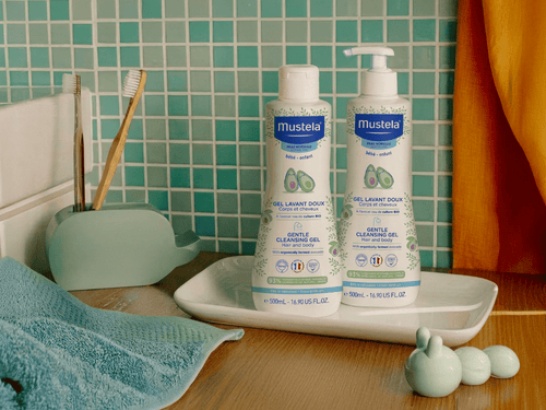 Gel Lavant Doux Bébé à l'avocat BIO - Mustela France - 2