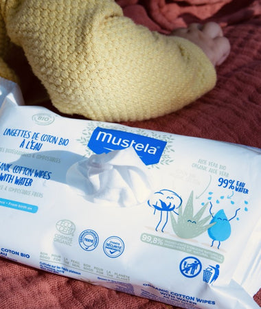 Lingettes de coton BOI à l'eau 60 unités Mustela Change Toilette 