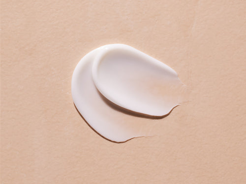 texture crème visage peau très sensible rollover  - Mustela France - 6